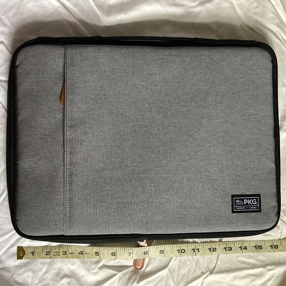 16" Grey PKG Laptop Sleeve - Picture 2 of 6